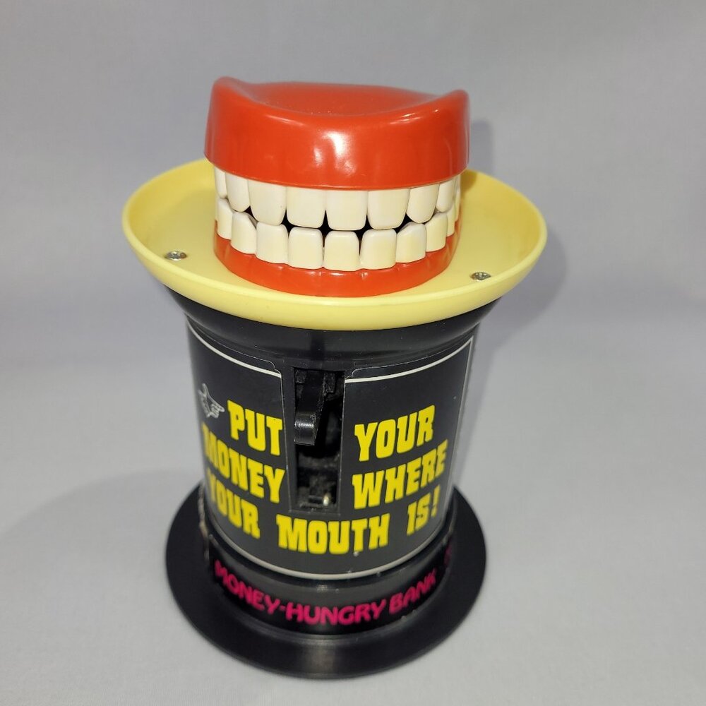 Chattering Teeth Vintage 1975 Money Hungry Coin Bank
